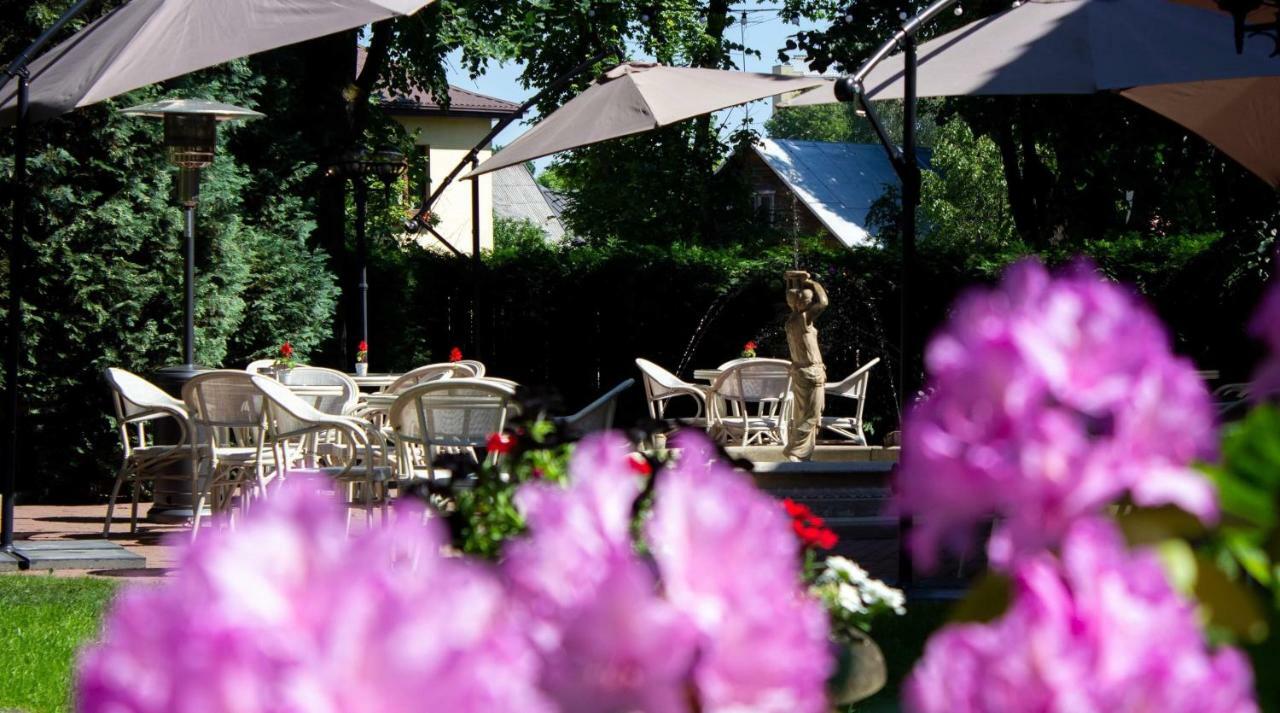 Hof Hotel Garden Kaunas Eksteriør bilde